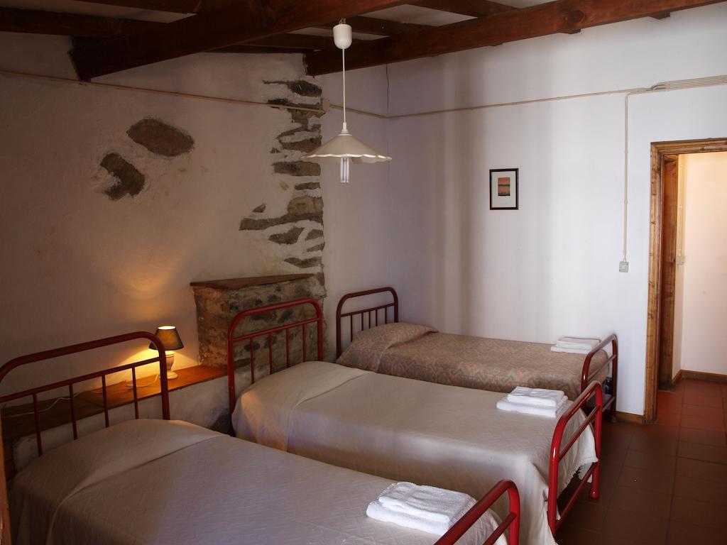 布拉干萨 Casa Da Bica Gondesende旅馆 外观 照片